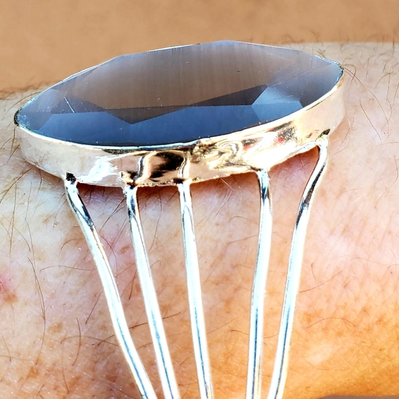 New Cat Eye Silver Cuff Bracelet. - Picture 5 of 14